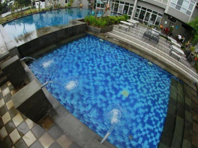 Valore Hotel Cimahi Exterior foto