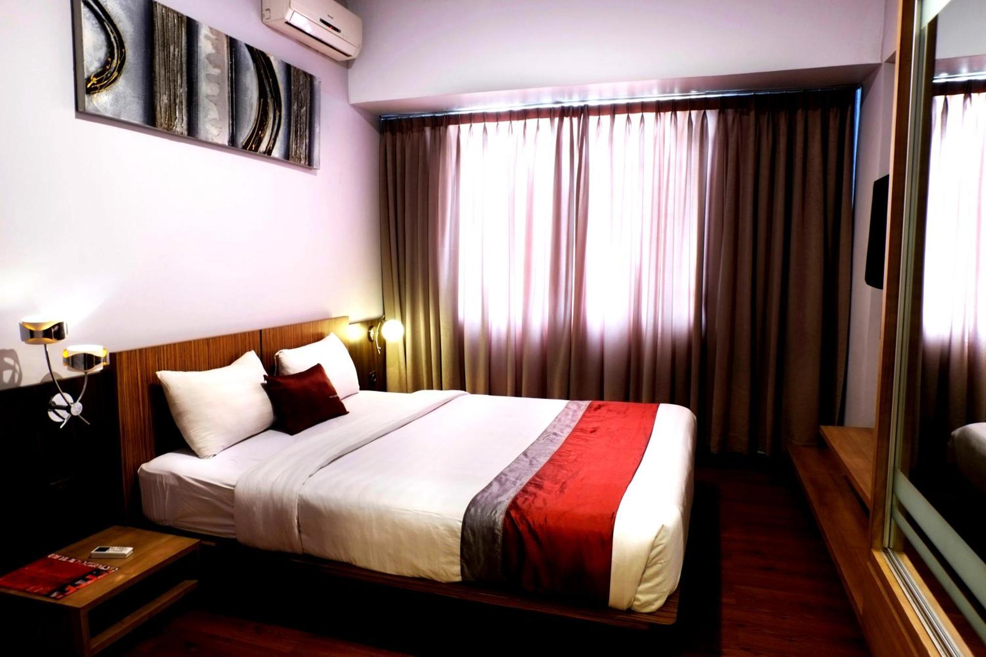 Valore Hotel Cimahi Exterior foto