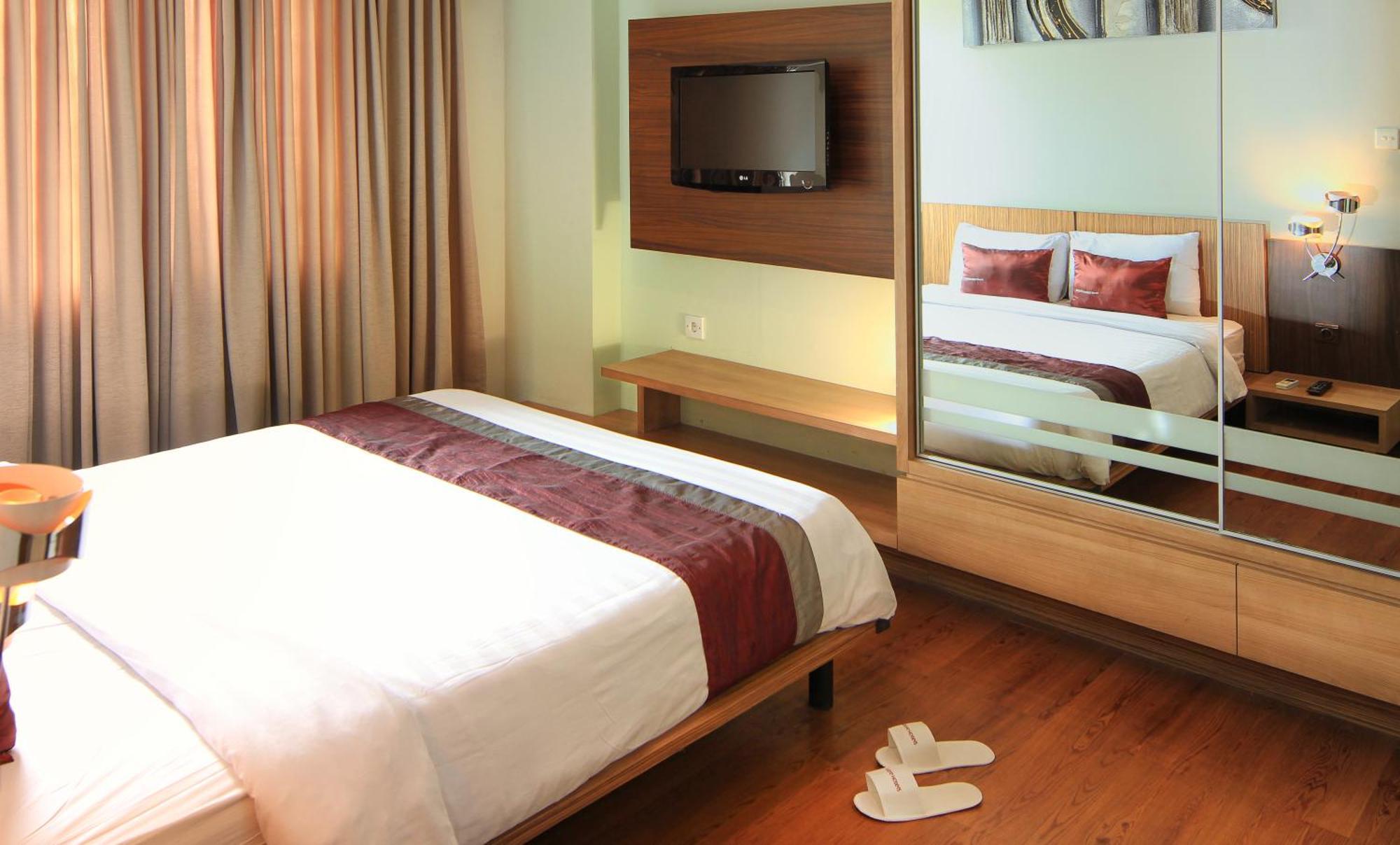 Valore Hotel Cimahi Exterior foto
