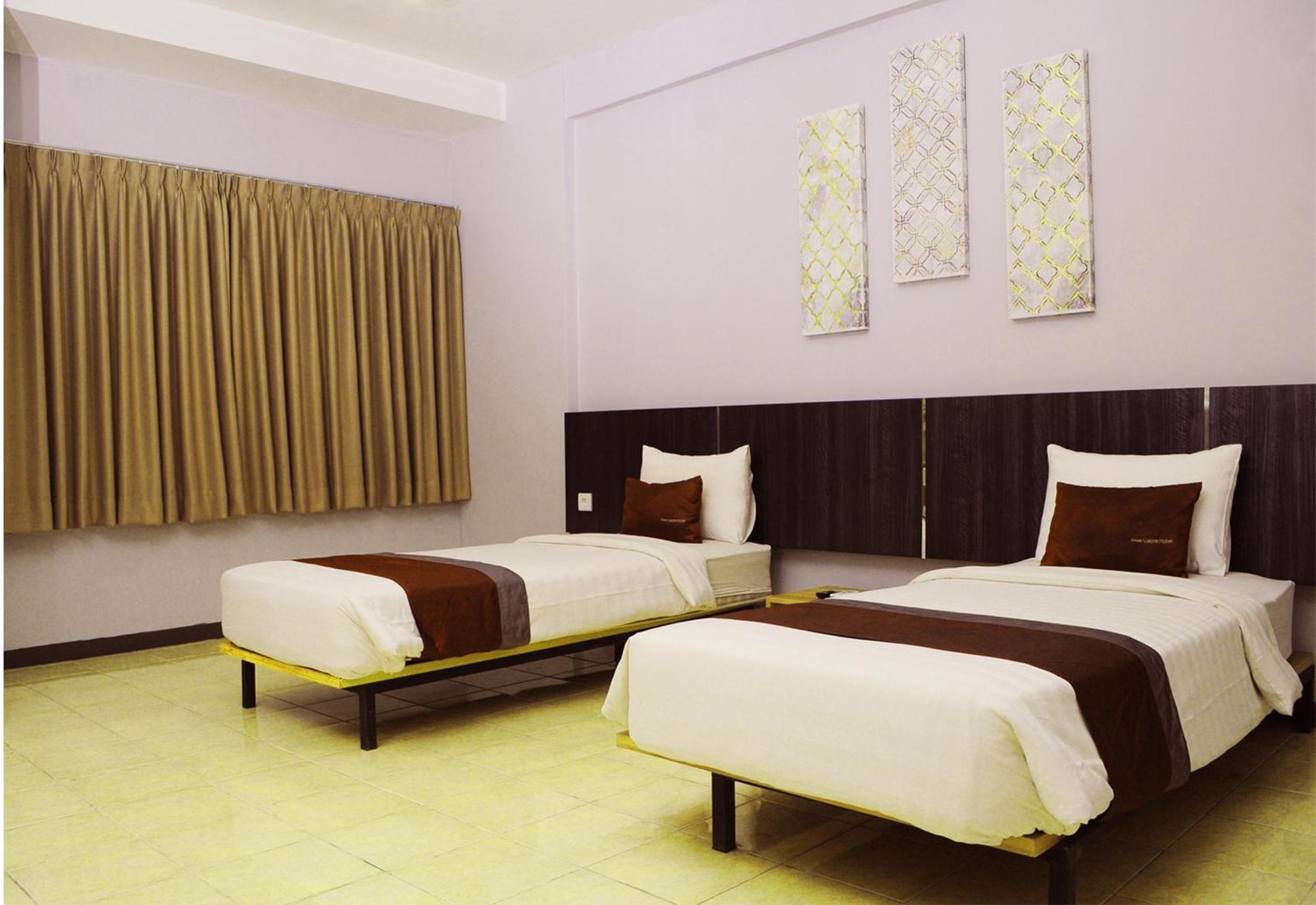 Valore Hotel Cimahi Exterior foto