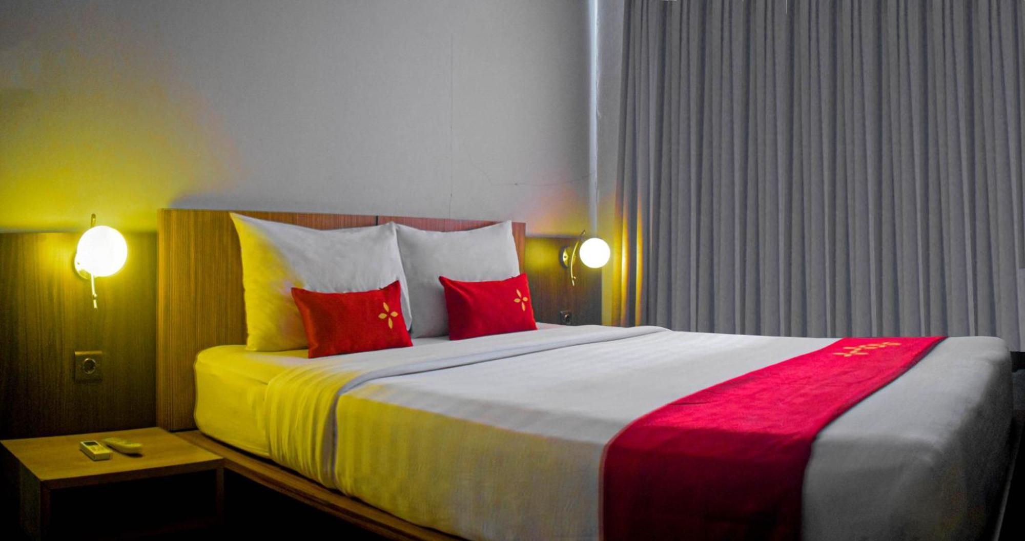 Valore Hotel Cimahi Exterior foto